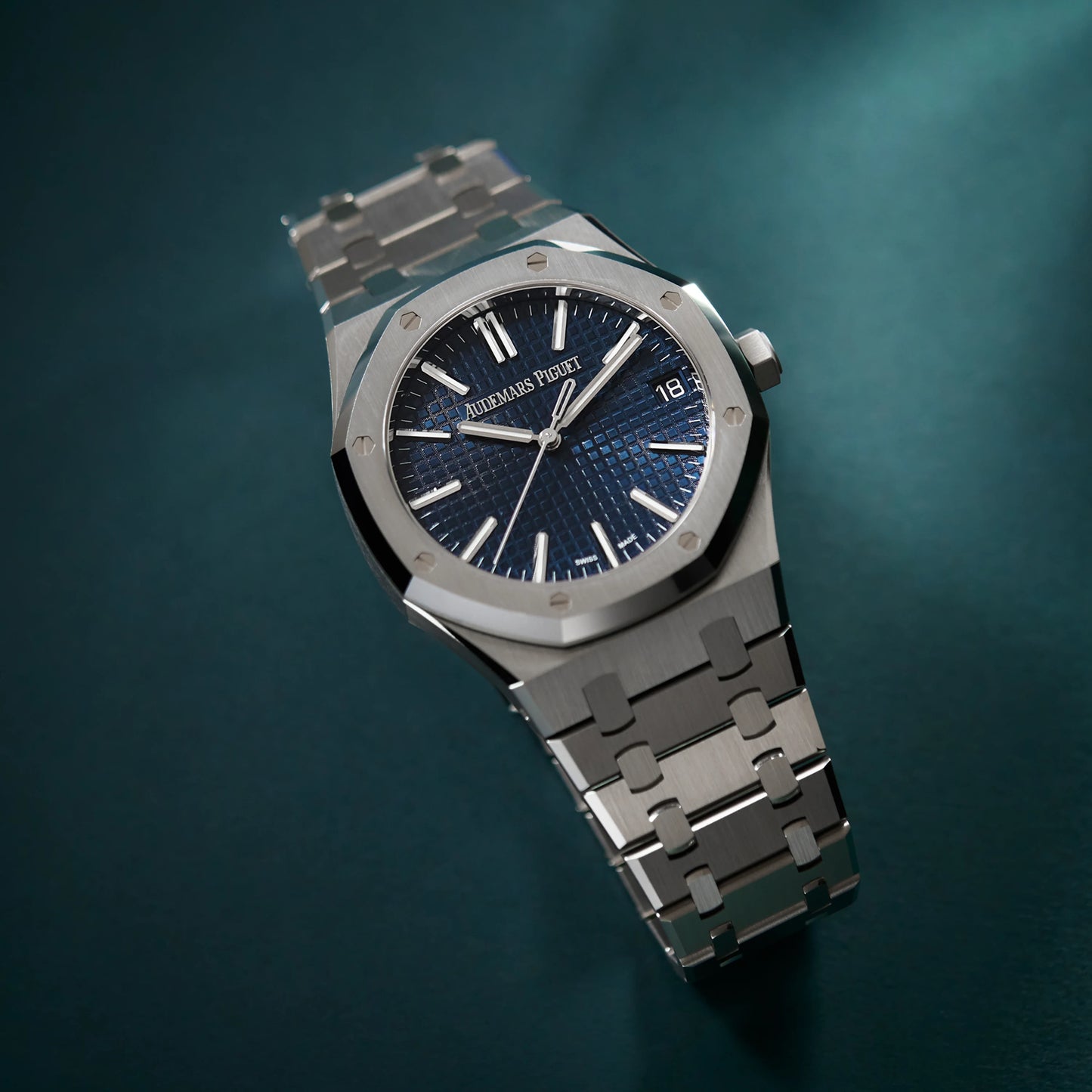 Aud@mars Piguet Royal Oak Selfwinding Steel Blue Dial
