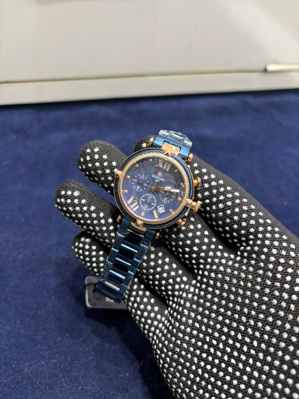 R_WARD Fashion Women Wristwatch Stainless Steel Strap Quartz
