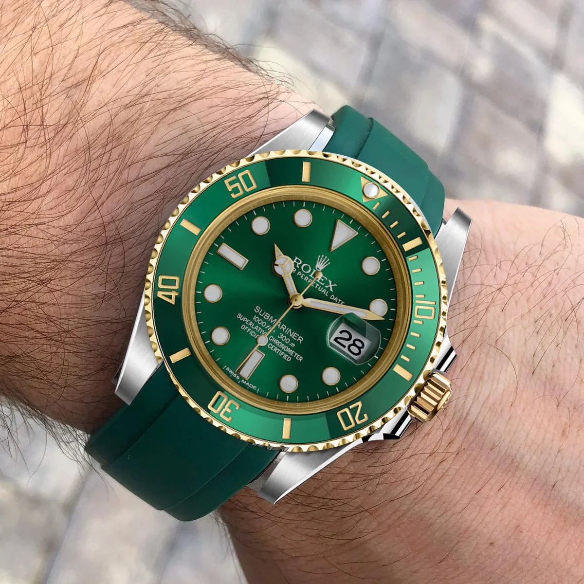 Ro_ex Submariner Date Gold Case with Green Sunray Dial & Green Oysterflex-Style Strap